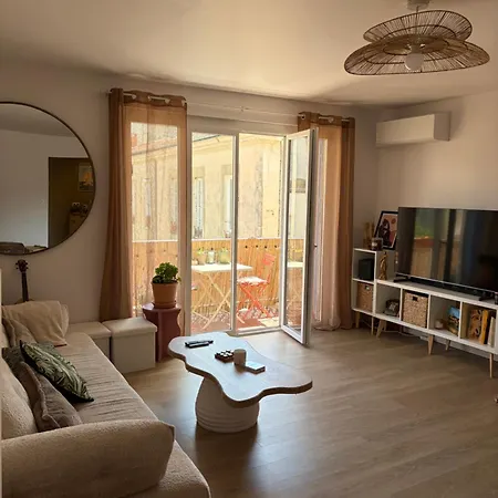 Апартаменты Bel Au Coeur De La Cite Romaine